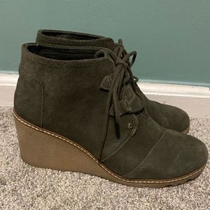 TOMS suede wedges!